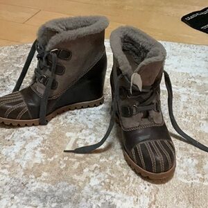 Ugg Alasdair Waterproof leather Wedge